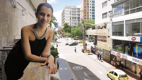 LOS RETOS DE LOS NUEVOS LÍDERES: Empoderando mujeres desde la apicultura