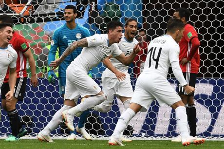 José María Giménez, el héroe por los aires de Uruguay.AFP