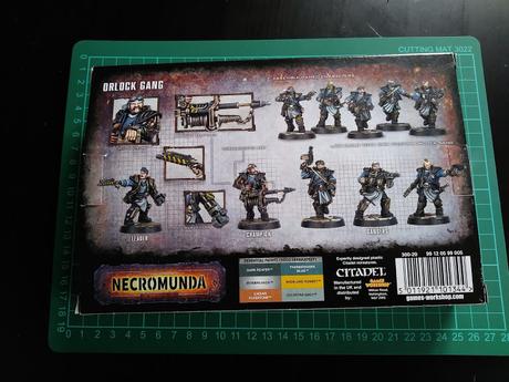 Foto-unboxing de la caja de la banda de los Orlock