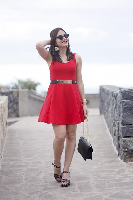 Enamorándome de los vestidos rojos