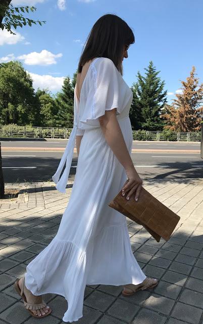WHITE DRESS FOR A SUMMER DAY.- WHITE DRESS FOR A SUMMER DAY.-