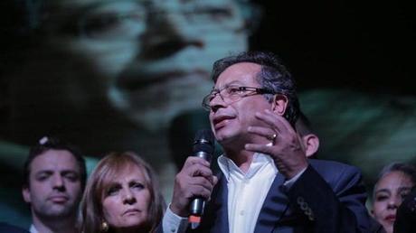 Lento parto en Colombia Lento parto en Colombia