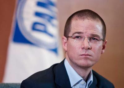 RICARDO ANAYA PRETENDE DESVIAR LA ATENCIÓN DE LAS ACUSACIONES POR TRÁFICO DE INFLUENCIAS Y LAVADO DE DINERO EN SU CONTRA RICARDO ANAYA PRETENDE DESVIAR LA ATENCIÓN DE LAS ACUSACIONES POR TRÁFICO DE INFLUENCIAS Y LAVADO DE DINERO EN SU CONTRA