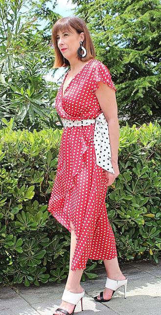 MIS LOOKS - VESTIDO LUNARES