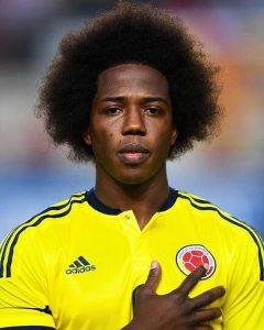 Amenazan a Carlos Sánchez por twitter Amenazan a Carlos Sánchez por twitter