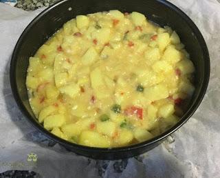 TORTILLA DE PATATAS, PIMIENTOS Y CEBOLLA EN HORNO