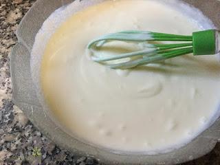 TARTA DE LECHE CONDENSADA, NATA, LIMÓN Y GALLETAS