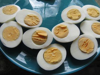 huevos cocidos Huevos rellenos de mejillones Thermomix