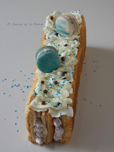 Hojaldre con Crema de Queso y Arándanos Hojaldre con Crema de Queso y Arándanos