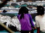crudas fotografías niños migrantes separados familias encerrados jaulas Estados Unidos