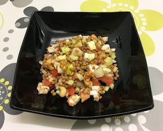 Ensalada de lentejas, espárragos y vinagreta de mostaza