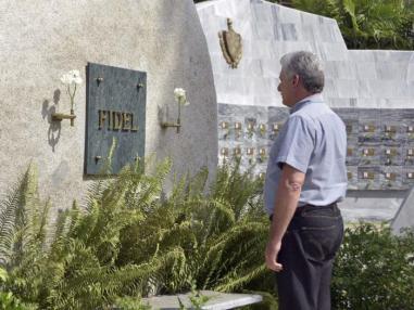 Rinde Díaz-Canel tributo al líder histórico de la Revolución Cubana