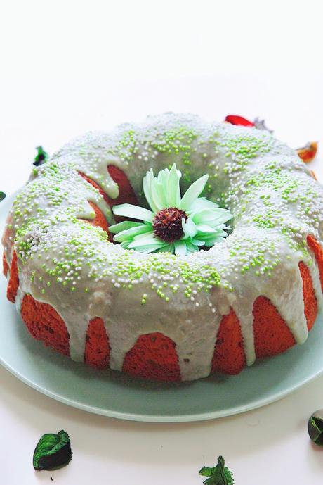 BIZCOCHO DE AGUACATE CON TE MATCHA BIZCOCHO DE AGUACATE CON TE MATCHA