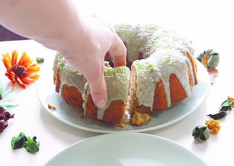 BIZCOCHO DE AGUACATE CON TE MATCHA BIZCOCHO DE AGUACATE CON TE MATCHA