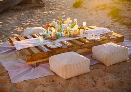 Inspiración para una cena de verano con un palet