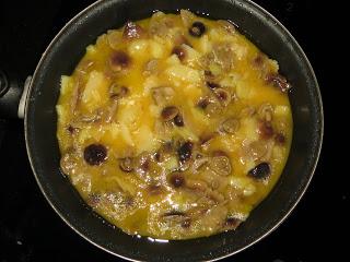 TORTILLA DE PATATAS Y SETAS