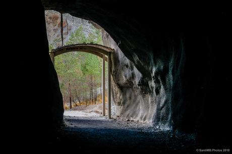A través de la montaña
