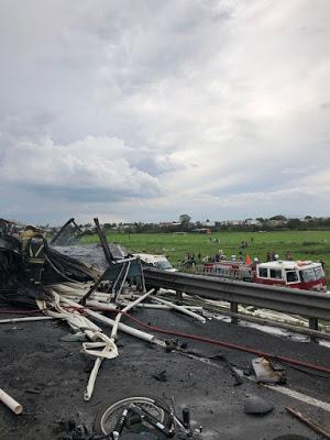 DEJA ACCIDENTE CARRETERO CUATRO FALLECIDOS EN CIRCUITO EXTERIOR MEXQUENSE