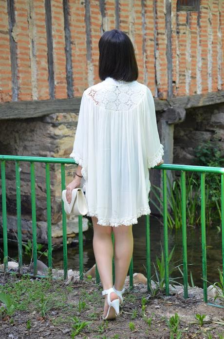 Kimono de flecos y encaje Kimono de flecos y encaje