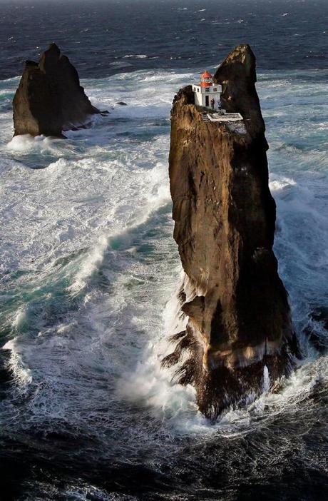 El faro Tridrangar, el faro del fin del mundo. El faro de Tridrangar