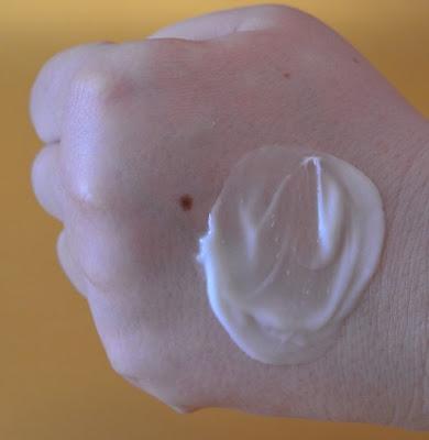 La línea “Ten’s Up” de ELISABETH VARGAS – regeneradora, antienvejecimiento y tensora