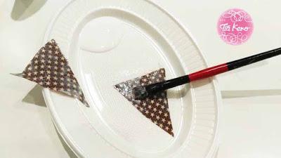 Un barco velero de madera