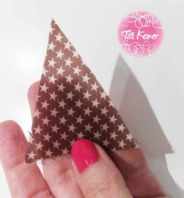 Un barco velero de madera