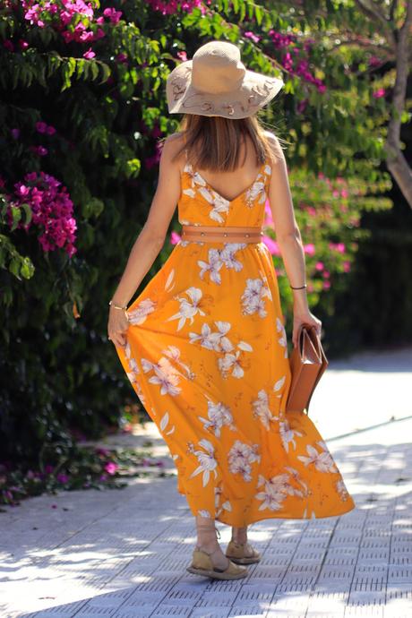 HELLO SUMMER HELLO SUMMER