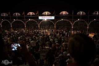 Vista general del lugar de la ceremonia Aarti. BenarĂŠs. Viajes_India_Benares