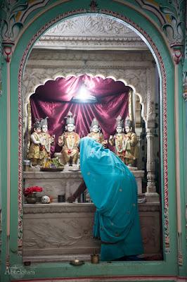 Pequeño templo en la parte vieja de Benarés Viaje_India_Benares