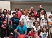 Empiezan llegar Hermanas niños niñas programa Vacaciones