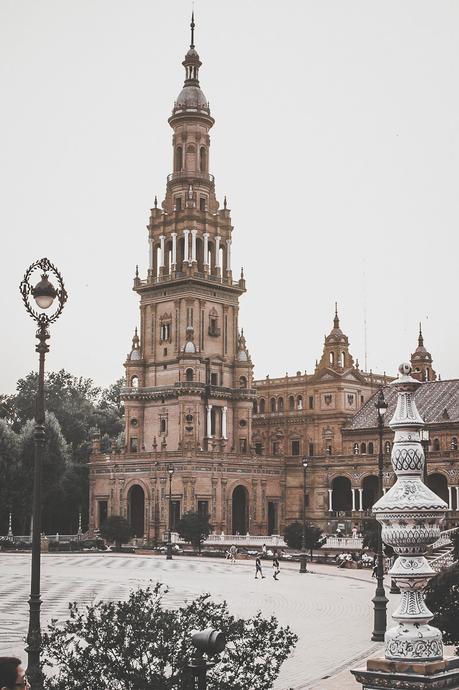 GIRLS JUST WANNA HAVE FUN