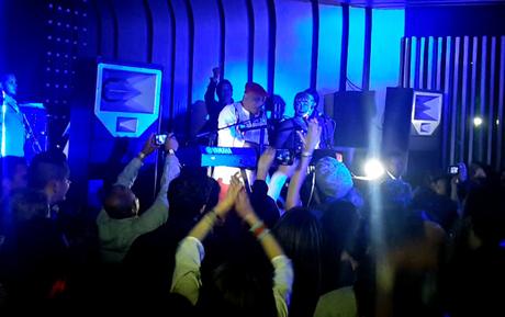 Archivo de la Chalupa: video de JOE BATAAN en concierto (Bogotá, 2015)