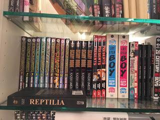 Una visita en fotos  a la casa de Guillermo del Toro, te encantará ver su colección