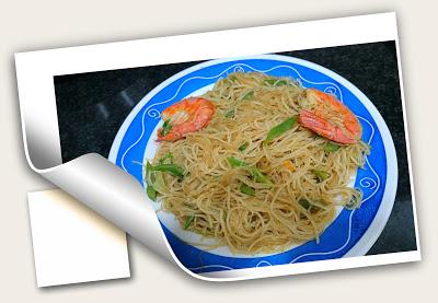 FIDEOS CHINOS CON VERDURITAS Y LANGOSTINOS