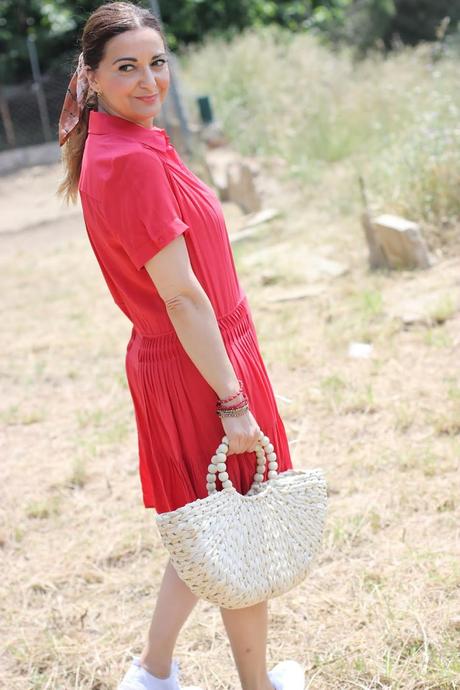 Como combinar un vestido camisero Como combinar un vestido camisero