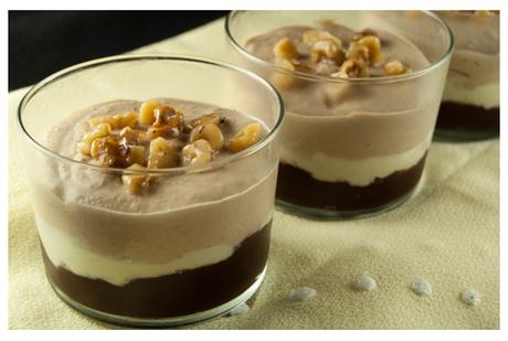 Copa de nueces, chocolate y queso