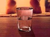 vaso agua bajo cama cada noche quedarás sorprendido