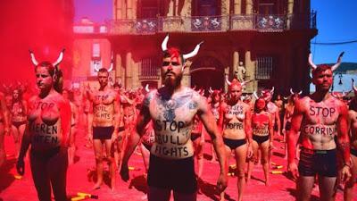 Los colectivos antitaurinos defienden unos Sanfermines “sin sangre”.
