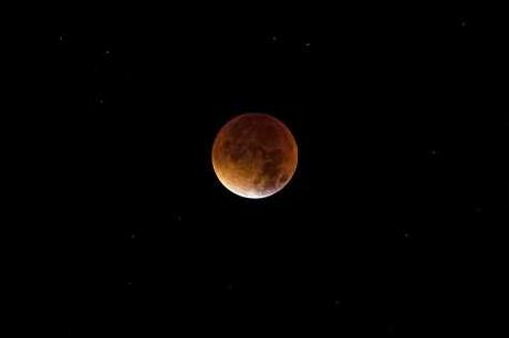 El espectacular eclipse de Luna del 27 de julio