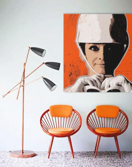 Ideas para decorar con cuadros estilo Pop Art sillas de mimbre y lámparas flexo lacadas en naranja, Audrey portrait pop art style