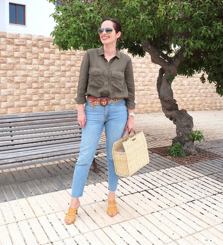 JEANS Y KHAKI