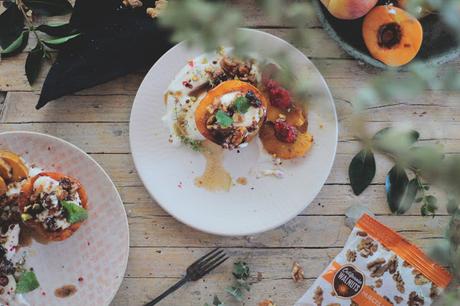 Melocotones a la plancha  con nueces caramelizadas al Tomillo