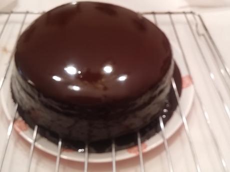 TARTA SACHER PARA UN CUMPLEAÑOS DE VERANO