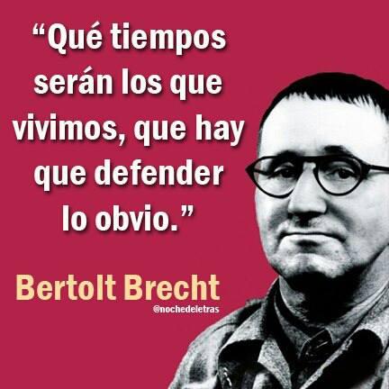 La imagen puede contener: 1 persona, gafas y texto