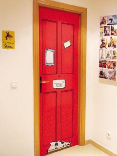 13 Hermosas ideas de cómo decorar puertas de forma espectacular