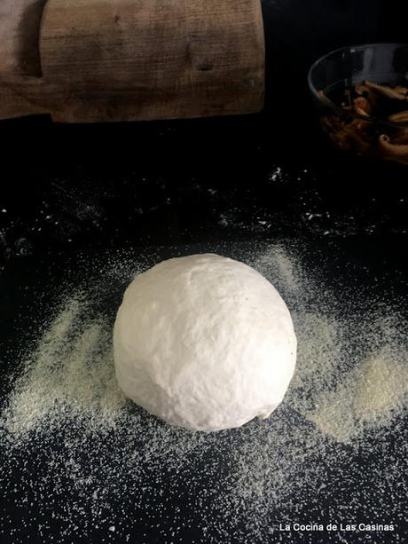 Calzone Pizza de Setas y Panceta #CookingTheChef: Gennaro Contaldo Calzone Pizza de Setas y Panceta #CookingTheChef: Gennaro Contaldo