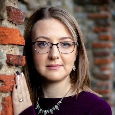 Reseña: Compañías Silenciosas de Laura Purcell