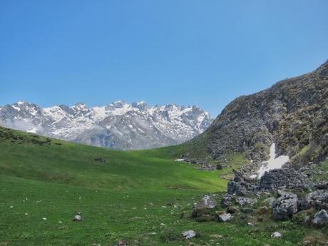 Valdepino y Traviesa de la Jastia desde Angón