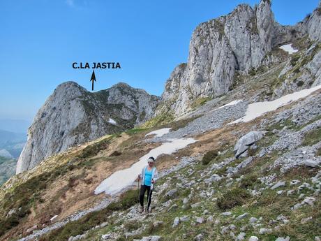 Valdepino y Traviesa de la Jastia desde Angón